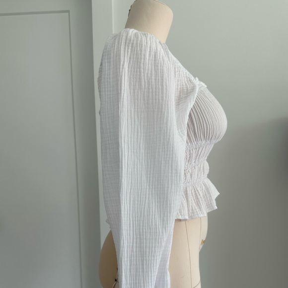White Off Shoulder muslin Cropped Top - Picture 3 of 4